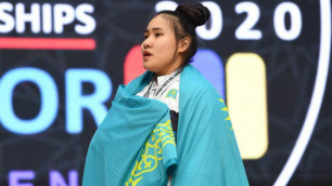 Китай повторяет мировые рекорды и просто свирепствует. Завоюет ли медаль Казахстан на очередном дне ЧА по тяжелой атлетике?