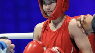 Двукратная чемпионка мира из Казахстана трижды отправила соперницу к нокдаун и вышла в финал ЧА по боксу