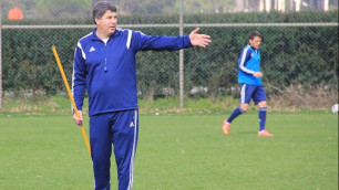 Экс-тренер сборной Казахстана по футболу возглавил зарубежный клуб