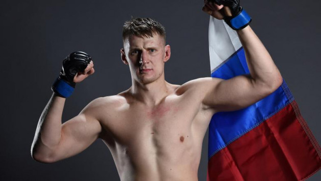 Казахстан помог российскому бойцу выступить в главном бою турнира UFC