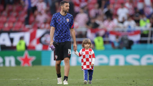 Футболист сборной Хорватии разделся до трусов после поражения от Испании и вылета с Евро-2020