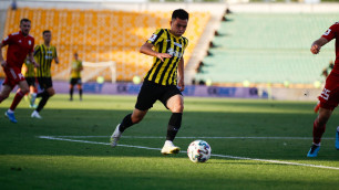 "Кайрат" забил три гола за 6 минут, но проиграл первый матч после вылета из Лиги чемпионов
