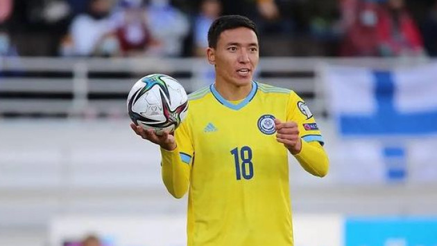 Защитник сборной Казахстана после поражения от Финляндии обратился к болельщикам и попросил прощения