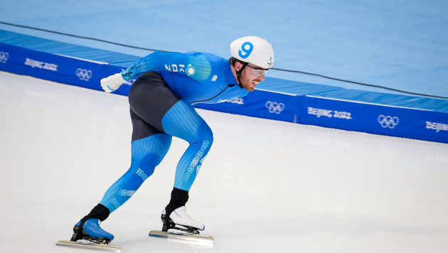 Казахстанец получил баллы в спринте, но остался без финала на Олимпиаде-2022