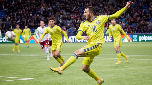 Футболиста сборной Казахстана госпитализировали во время матча Лиги наций