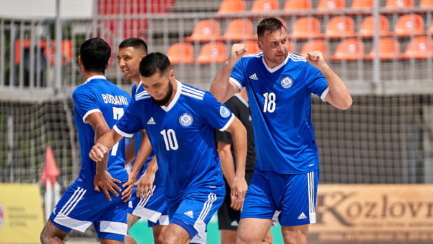 Сборная Казахстана по пляжному футболу вышла в топ-дивизион Евролиги