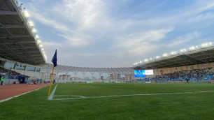 Катастрофа со стадионами в Казахстане: футбольные клубы играют на школьных полях и кочуют по городам