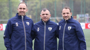Названы помощники тренера-триумфатора из Европы в казахстанском клубе