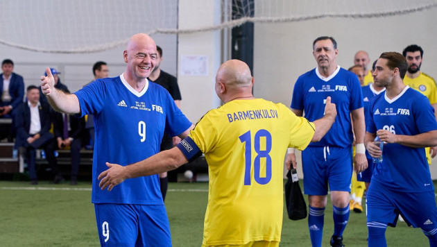 Президент ФИФА оформил хет-трик в матче со сборной Казахстана