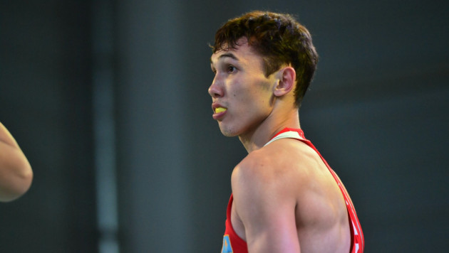 Призер ЧА из Казахстана стартовал с победы на ЧМ-2023 по боксу