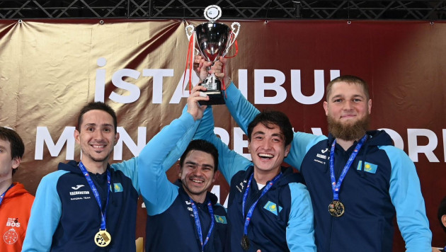 Сборная Казахстана победила на этапе Кубка мира по фехтованию