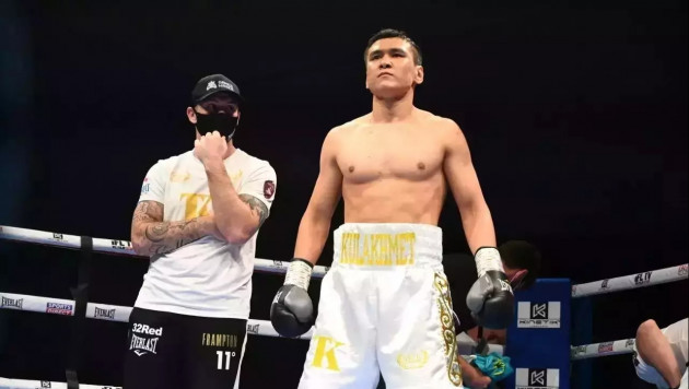 Чемпион Азии по боксу из Казахстана вернулся спустя 1,5 года простоя и вырубил соперника