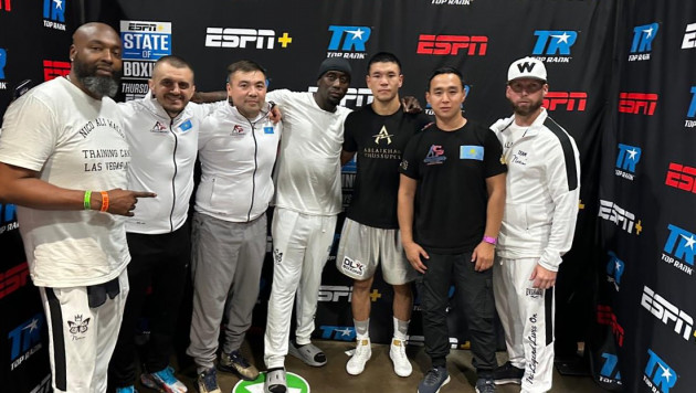 Казахстанский боксер нокаутом выиграл бой в США