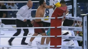Боксер из Узбекистана высказался о нокауте казахстанца в первом раунде