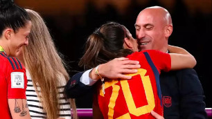 В Испании уволили главного тренера женской сборной после сексистского скандала на ЧМ-2023