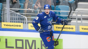 Два хоккеиста "Барыса" стали звездами матча КХЛ