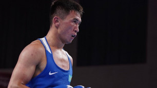 Чемпион мира по боксу из Казахстана высказался об "одноразовой форме" на Азиаде