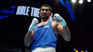 Капитан сборной Казахстана по боксу нокаутировал чемпиона мира из Узбекистана на Азиаде