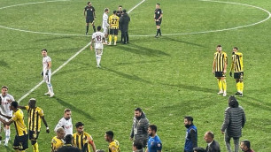 Новый скандал в Турции: президент увел команду с поля после пропущенного гола