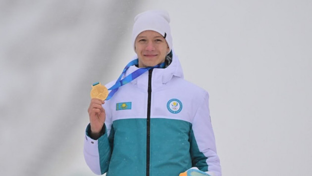 Появилось видео награждения автора исторического золота Казахстана на зимней юношеской Олимпиаде