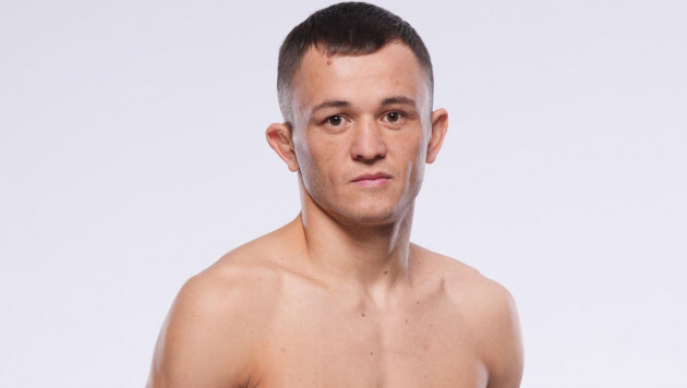 "Без разницы". Казахстанский дебютант UFC объяснил прибытие в США в последний момент