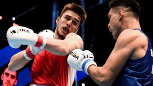 Разгромом обернулся бой казахского боксера против чемпиона мира
