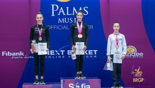 Гимнастки принесли Казахстану 4 медали на турнире в Болгарии