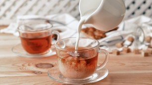 Правда ли, что чай с молоком пить нельзя