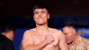 Боксер из Узбекистана выступил в карде супербоя и нанес сопернику дебютное поражение