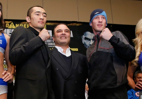 Бейбут Шуменов (слева) и Томаш Ковач (справа). Фото с сайта BoxingScene.com