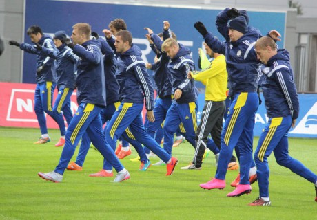 Сборная Казахстана провела открытую тренировку перед матчем с Исландией