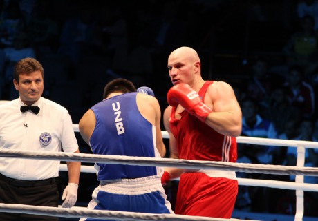 Прямая трансляция боев Елеусинова и Дычко в финалах ЧМ по боксу в Катаре