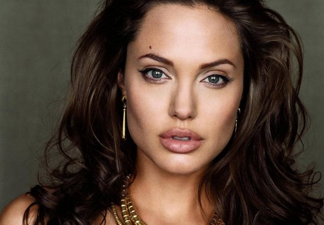 Анджелина Джоли. Фото с сайта mega-stars.ru