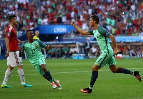 Дубль Роналду принес Португалии только ничью в матче с Венгрией на Евро-2016