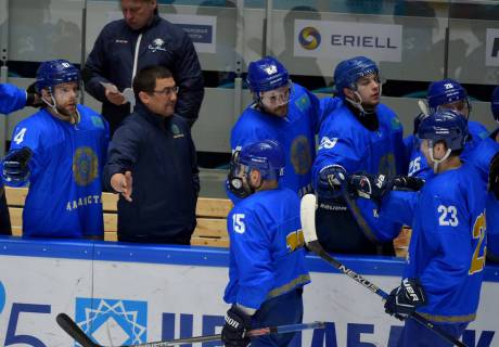Прямая трансляция товарищеского матча по хоккею Италия - Казахстан