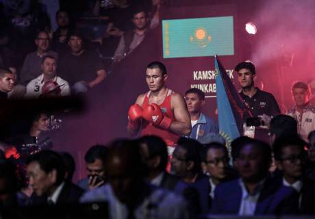 Казахстанец Кункабаев проиграл в финале ЧМ боксеру с опытом побед над Джошуа и Дычко