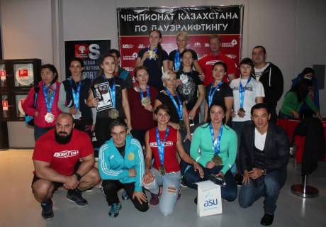 Стали известны победители чемпионата Казахстана по пауэрлифтингу и жиму лежа среди любителей