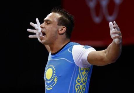 Илья Ильин вошел в состав сборной Казахстана на чемпионат Азии по тяжелой атлетике