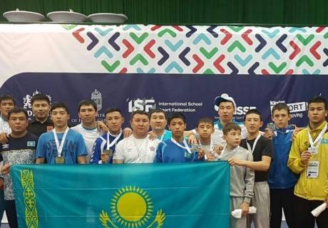 Казахстанские борцы стали лучшими на Всемирных играх среди школьников