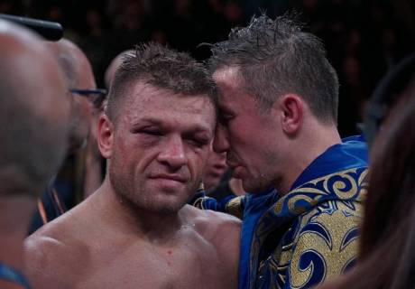 Показаны лица Головкина и Деревянченко после боя за два титула чемпиона мира