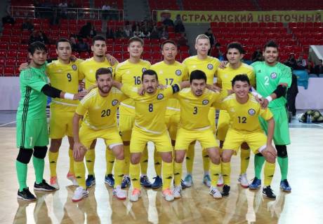 Сборная Казахстана вызвала двух игроков 
