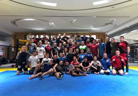 Сборная Казахстана по MMA отправилась на чемпионат мира в Бахрейн