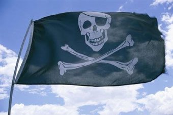 Четыре пирата утонули с частью выкупа за танкер "Сириус Стар"