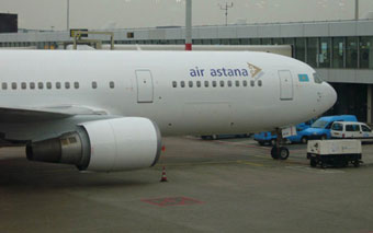 Air Astana критикует работу наземных служб аэропортов