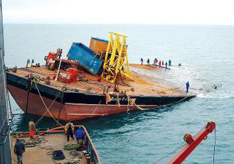 В Бангладеш столкнулись два судна