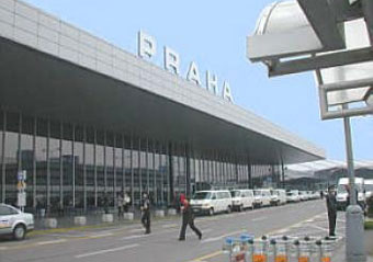 Чехия оплатила гастарбайтерам авиабилеты  до дома
