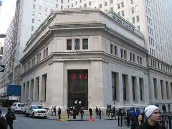 Уолл Стрит освободил офисы на 500 тысяч квадратных метров