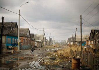 Треть казахстанцев из добывающих регионов  живут на грани бедности