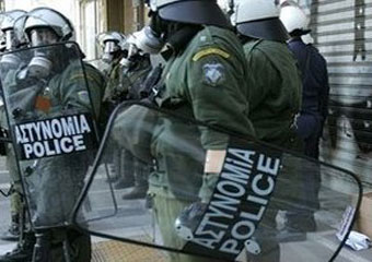 В Греции произошли столкновения между полицией и пожарными