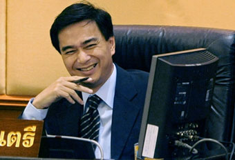 Премьер-министр Таиланда отказался покинуть свой пост